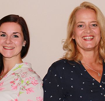 Logopädinnen Ute Nienstedt und Dana Marie Hartmann